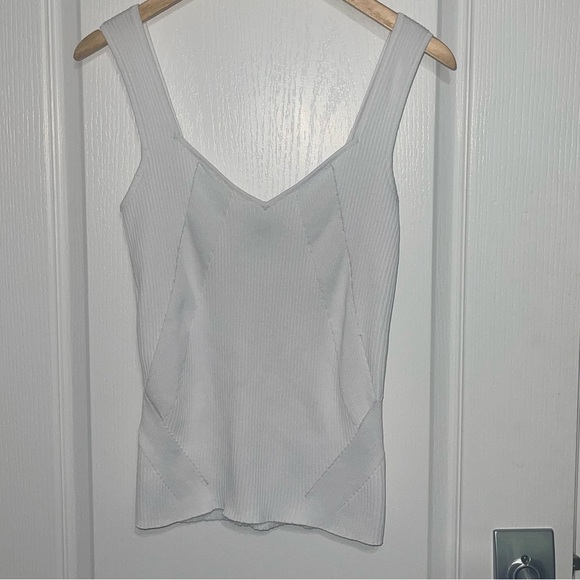 HALOGEN Traveling Rib Sweater Tank White Thick Strap Ribbed Knit Darting Medium - Picture 2 of 10